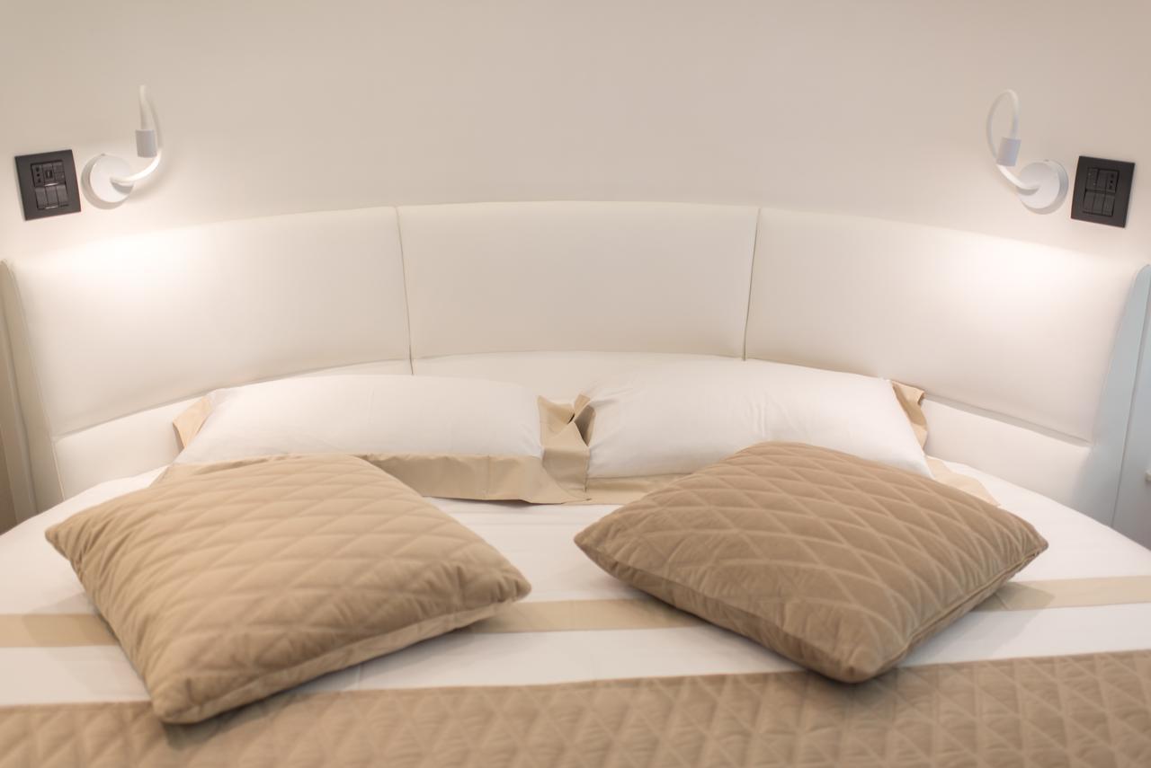 Pensión Lux In Roma